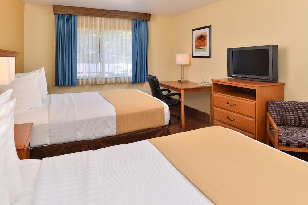 Best Western Kiva Inn Fort Collins Zewnętrze zdjęcie