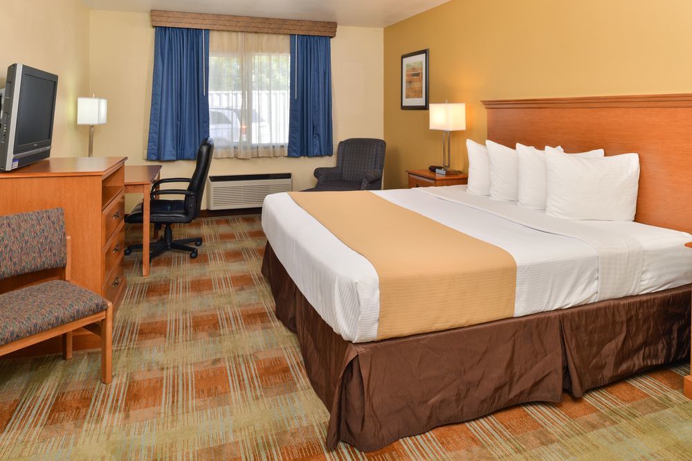 Best Western Kiva Inn Fort Collins Zewnętrze zdjęcie