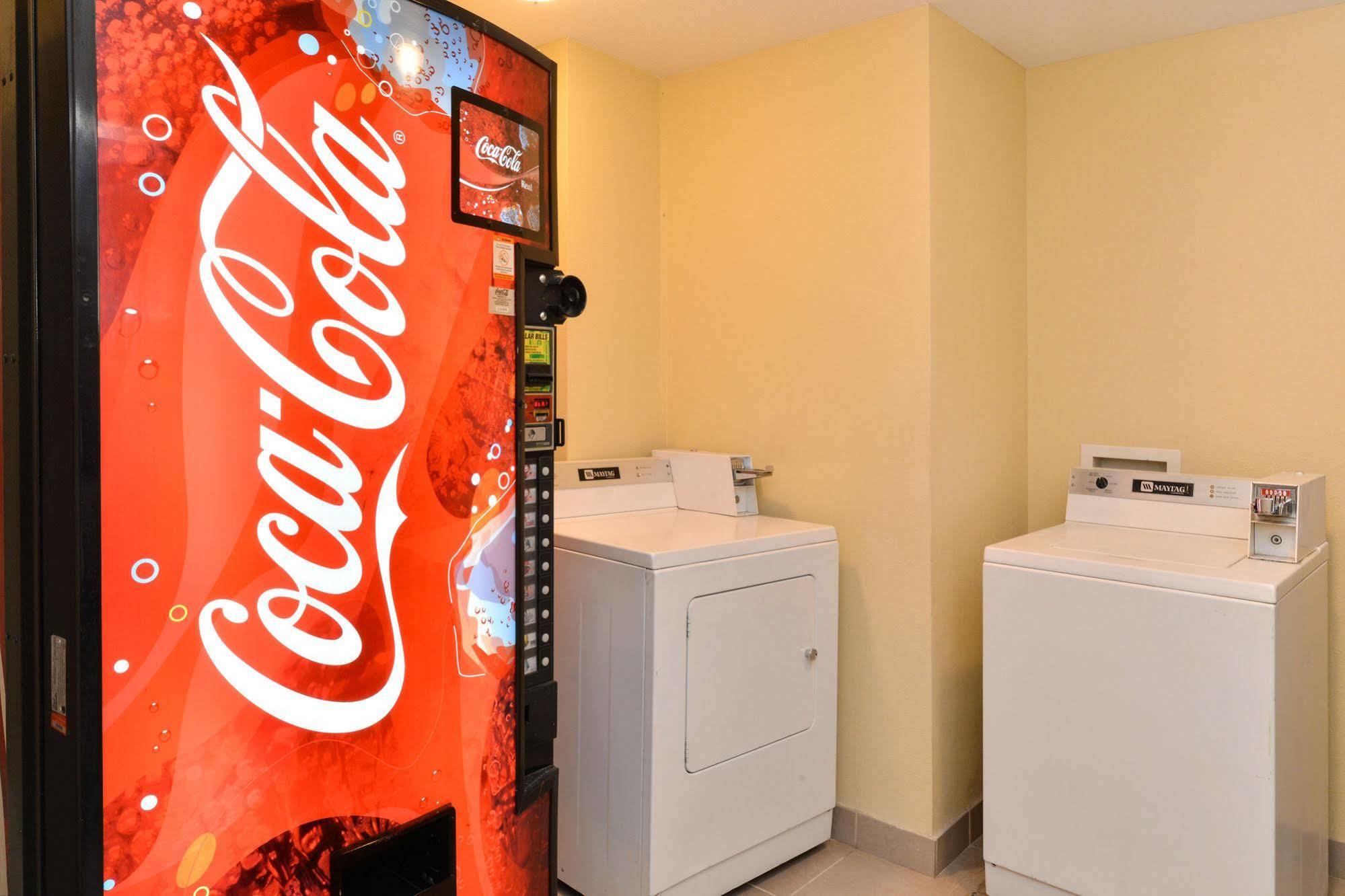 Best Western Kiva Inn Fort Collins Zewnętrze zdjęcie